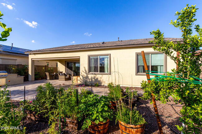 Building Photo - 15916 S 177th Dr