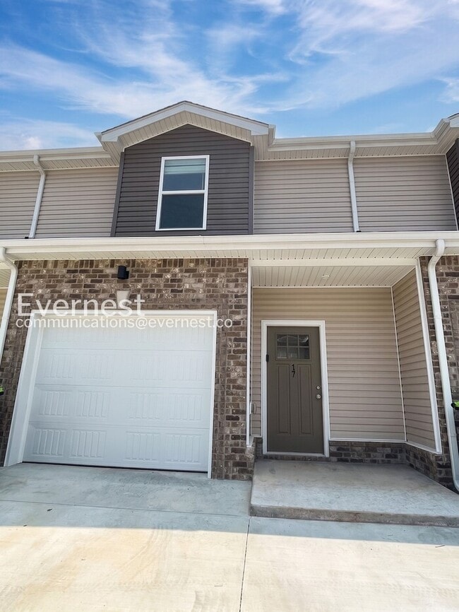 Building Photo - 3385 Polly Dr