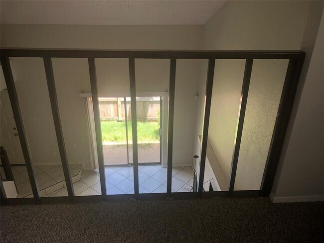 Building Photo - 9365 Pagewood Ln
