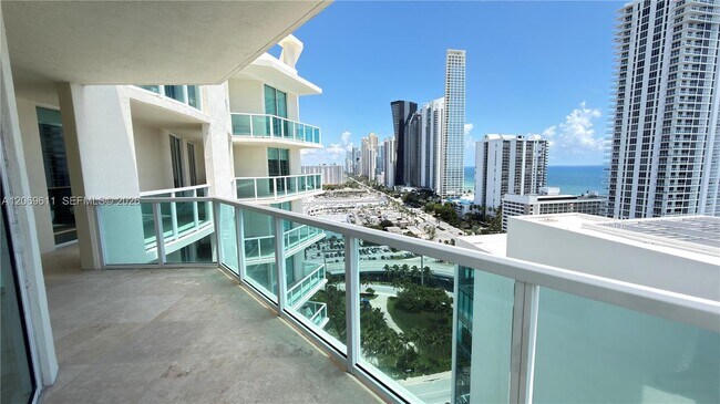 Building Photo - 150 Sunny Isles Blvd
