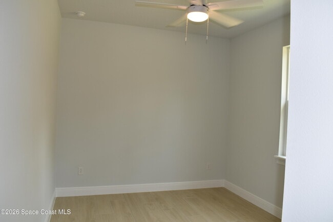 Building Photo - 406 Grove Ln