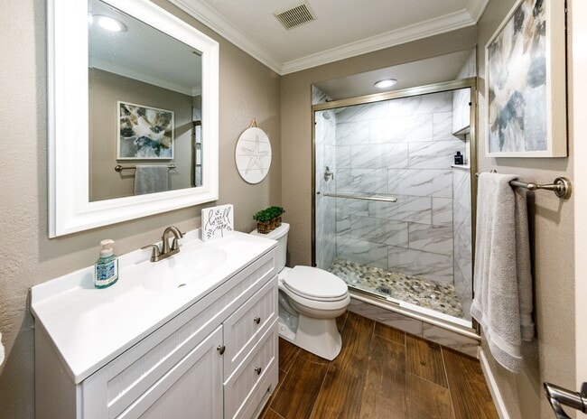 Building Photo - 3615 Oak Meadow Dr