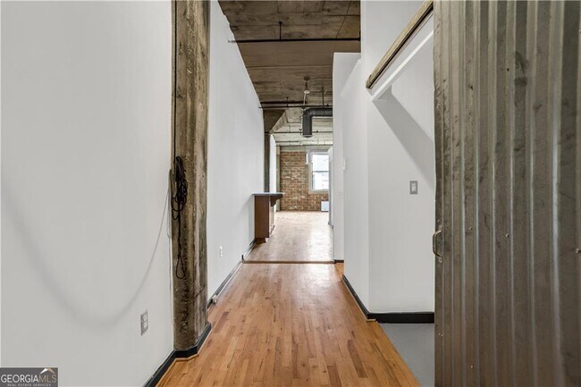 Building Photo - 172 Haynes St SW