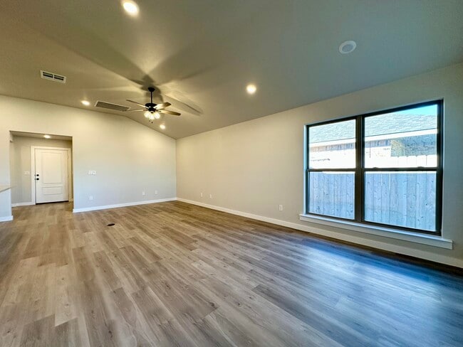 Building Photo - 2208 134th St