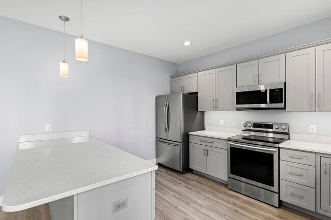 Building Photo - Modern Charm in the Country