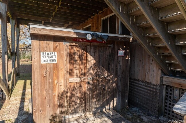 Building Photo - 100 Clipper Way