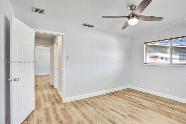 Building Photo - 2031 NE 62nd St