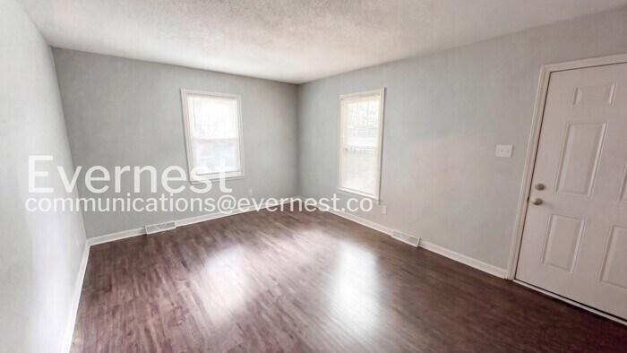 Building Photo - 4821 Delivau Dr