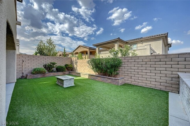 Building Photo - 358 Elder View Dr