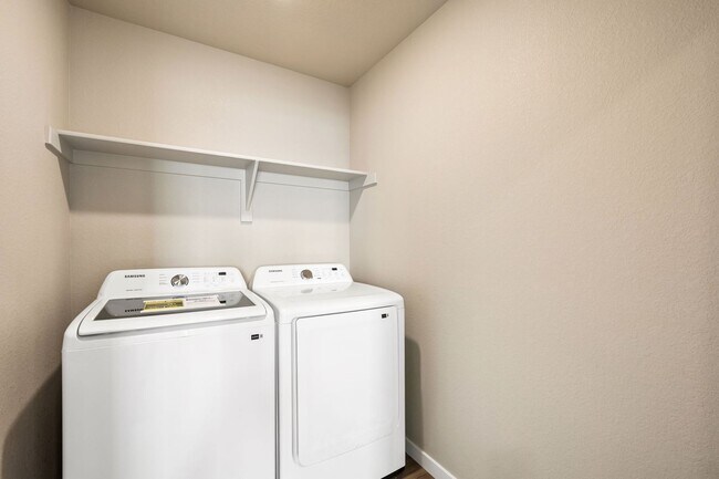 Building Photo - New 3-Bed, 2.5-Bath House with Office and 2-Car Garage in Johnstown Farms