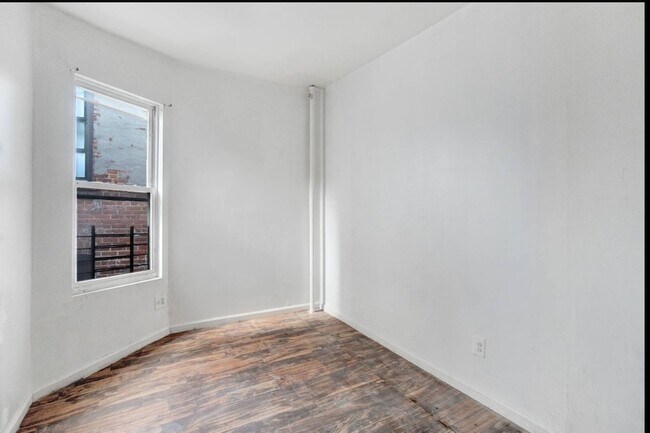 Building Photo - 1241 College Ave