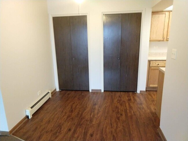 Building Photo - 12645 S Alpine Dr