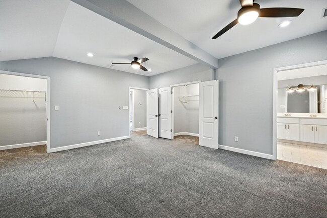 Building Photo - 931 Kenton Ave