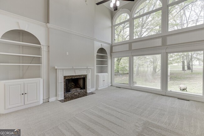 Building Photo - 9345 Riverclub Pkwy