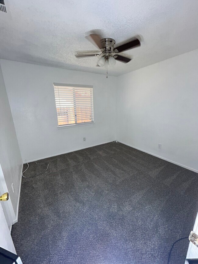 2nd Bedroom - 45408 17th St E