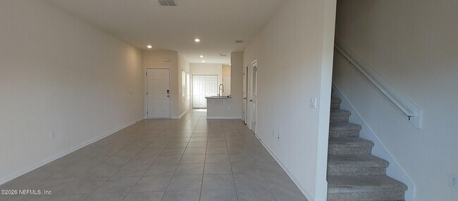 Building Photo - 124 Java Ln