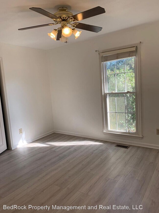 Building Photo - 4 br, 3 bath House - 1805 Durant Dr