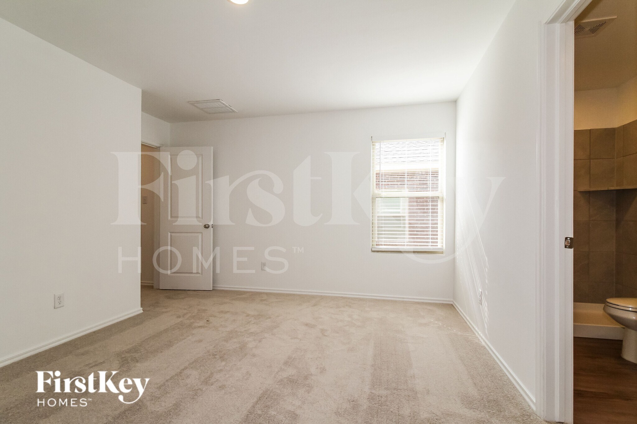 Building Photo - 1935 Wolford Wy