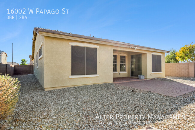 Building Photo - Impressive, Goodyear home