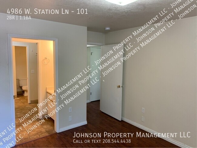 Building Photo - 4986 W Station Ln