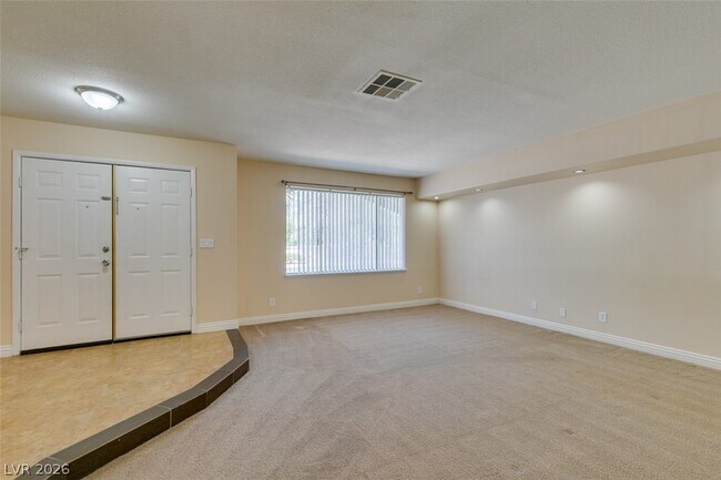 Building Photo - 3221 E Rochelle Ave