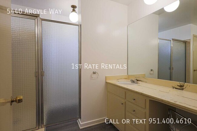 Building Photo - 5440 Argyle Way