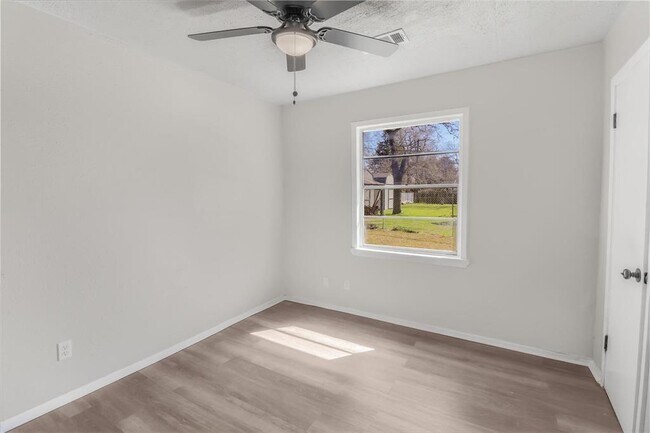 Building Photo - 7418 Wiley Rd