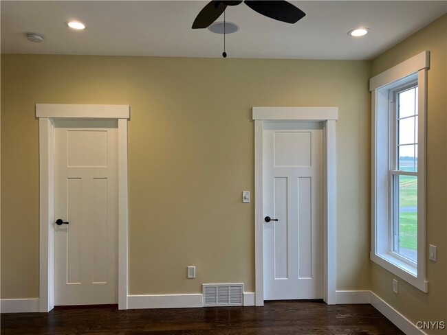 Building Photo - 3817 Gully Rd