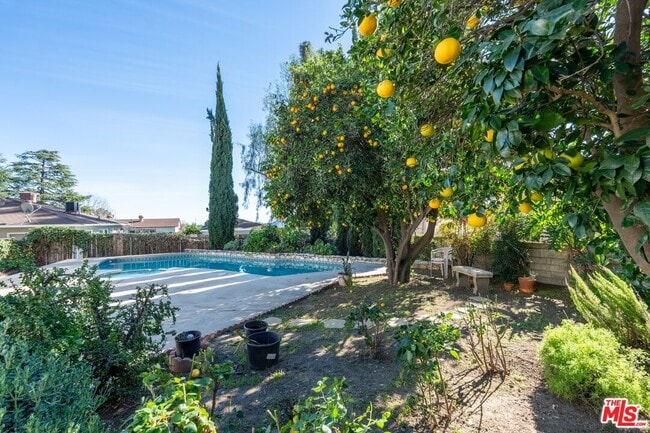 Building Photo - 3340 Alabama St