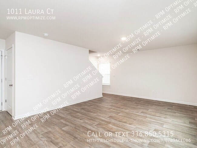 Building Photo - 1011 Laura Ct
