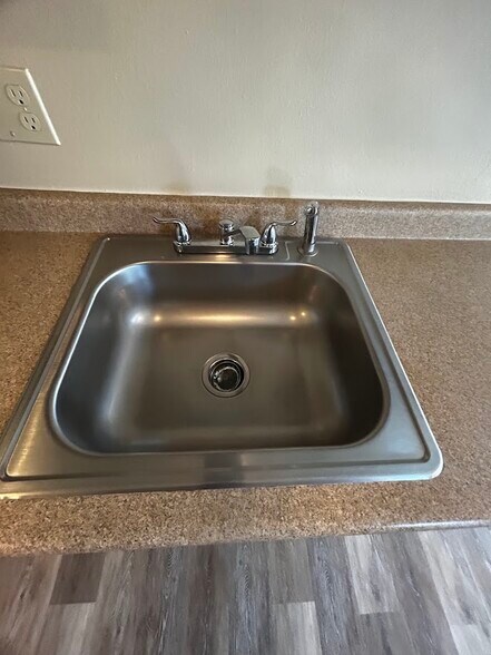 Stainless steel sink with sprayer - 3808 SE Cesar Estrada Chavez Blvd