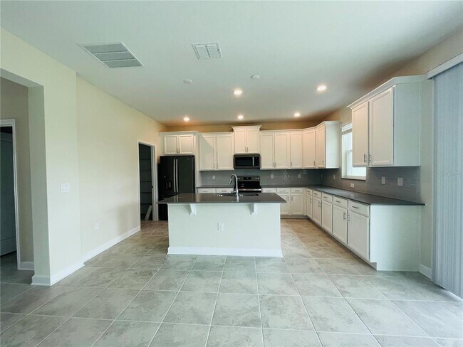Building Photo - 11029 Robert Frost Dr