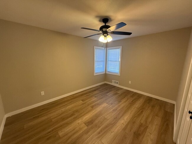 Building Photo - 2303 Circle