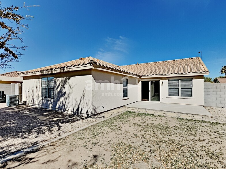 Building Photo - 11363 E Ramblewood Ave