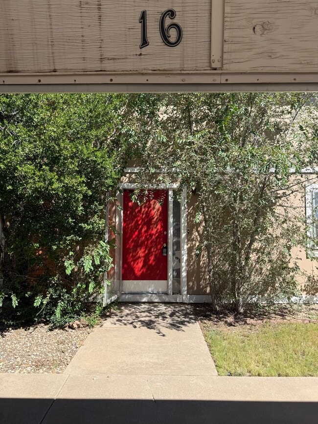 Primary Photo - 2 Story Townhome on Golf Course
