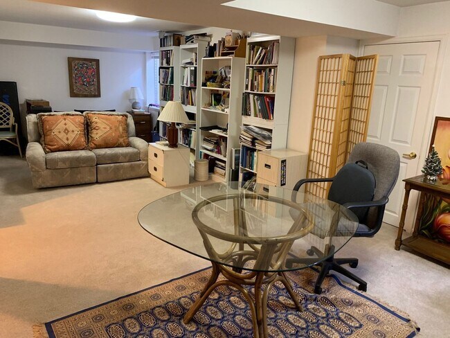 Building Photo - Charming home located in Coal Creek Ranch-$1000 Off First Month's Rent!