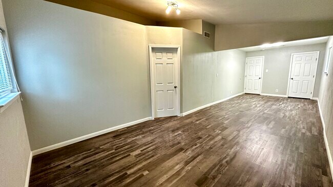 Building Photo - 4508 Nadine Dr