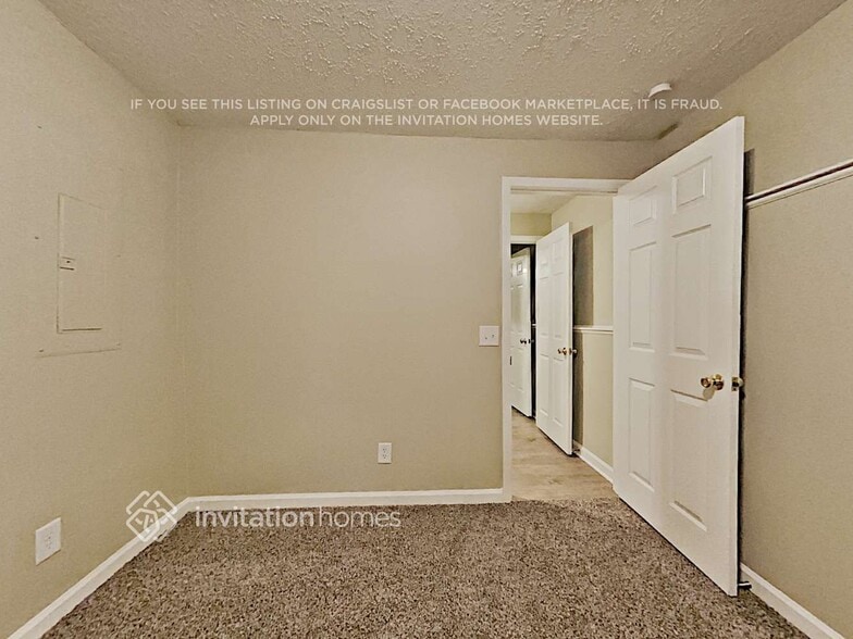 Building Photo - 6065 Savannah Dr