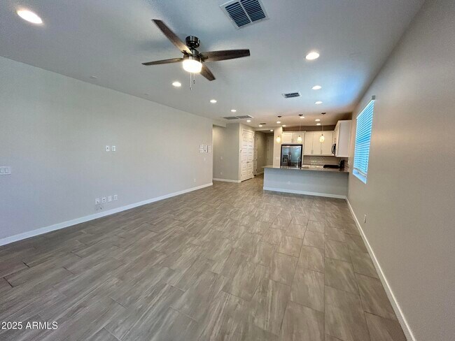 Building Photo - 6581 S Abbey Ln
