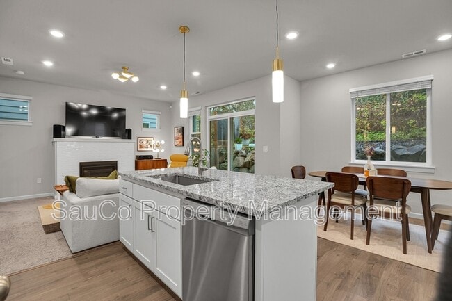 Building Photo - 1483 19th Ave