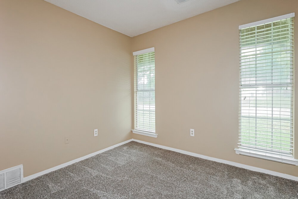 Building Photo - 6635 Dunbarton Dr