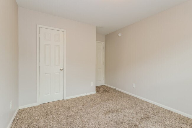 Building Photo - 2802 Mesquite Ridge Dr