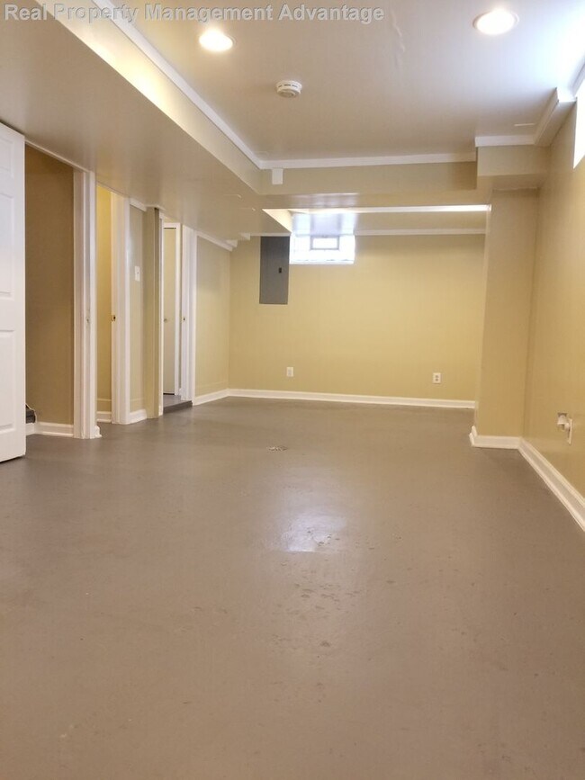 Building Photo - Meticulously Maintained 2 Bedrooms and 1.5 Bathrooms in Ferndale!