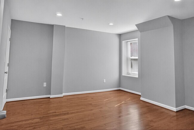 Building Photo - 2917 13th St NW