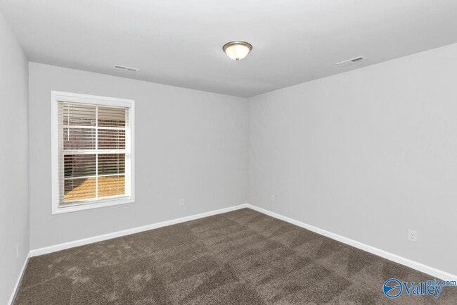 Building Photo - 213 Shubert Dr