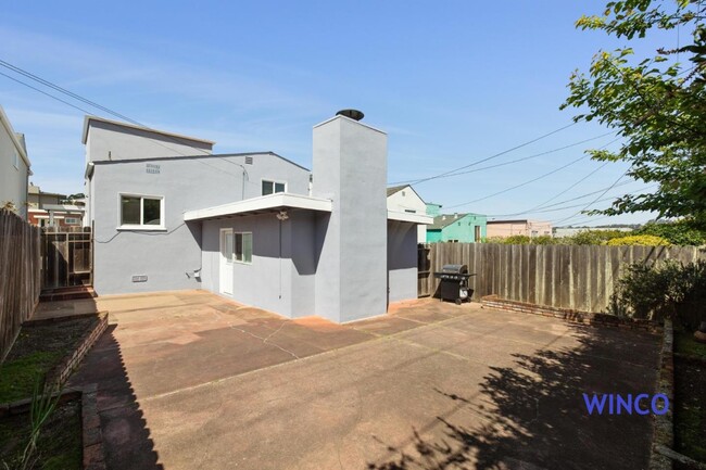 Building Photo - 167 Glenwood Ave