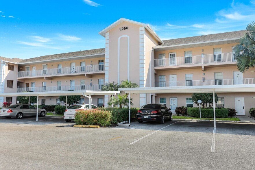 Building Photo - 3250 Cypress Glen Way