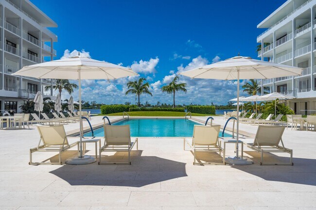 Building Photo - 2784 S Ocean Blvd