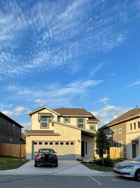 Building Photo - 3201 College Park Dr