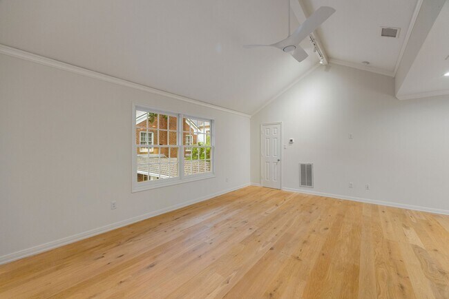 Building Photo - 3216 Rice Boulevard